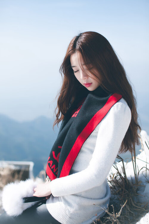 世界青少年百米赛跑中国少年领跑全场，青少年百米赛跑的成绩是多少