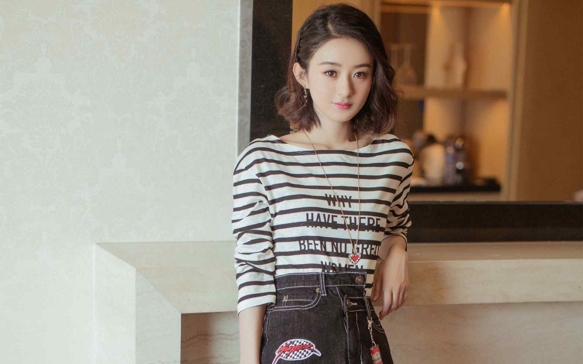 西甲裁判语言模型在多语言环境下的判罚精准度研究，意甲裁判服